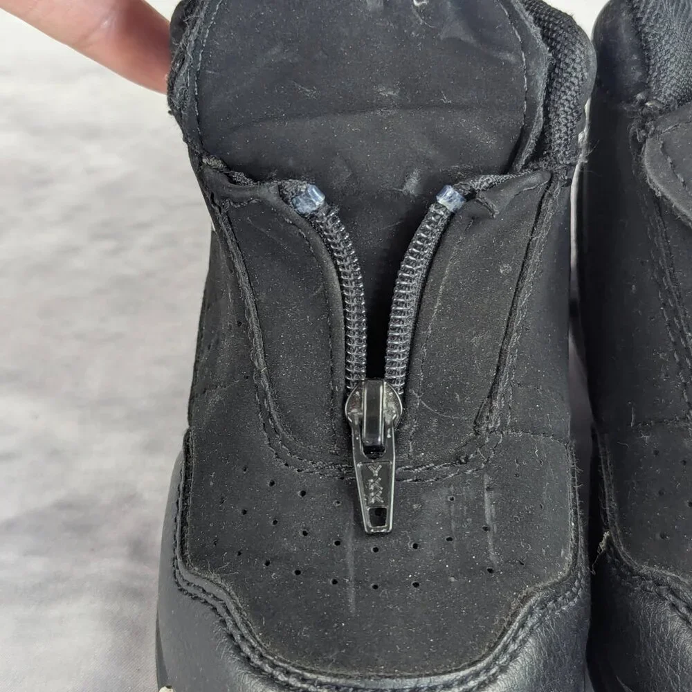 Shaq size 7 infant high-tops black in excellent condition